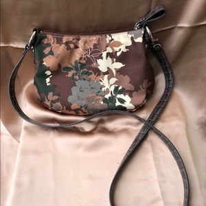 Vintage Sierra Ricchi camouflage crossbody bag